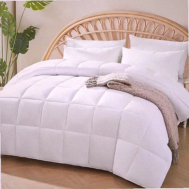 STWIENER 100% Viscose Comforter Made from Bamboo, LIGHT BLUE, Queen 88"x88"