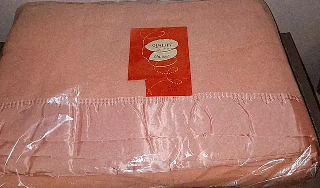 Vintage Quality Blanket Pink Satin Edge Rayon Orlon 80”x84” Sealed Full NEW